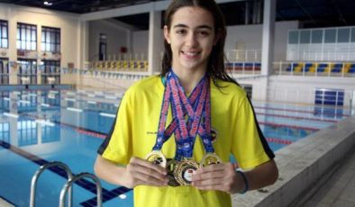 Su korkusunu yenmek için başladığı yüzmede, 3’üncü kez Türkiye şampiyonu oldu