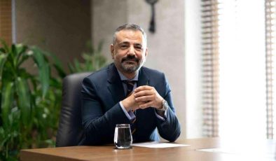 CHP İzmir’in yeni yönetimi resmen atandı
