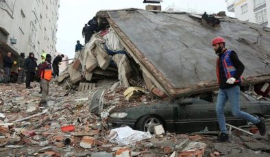 Deprem felaketinde hayatını kaybeden vatandaşlarımızın sayısı 5 bin 894’e yükseldi
