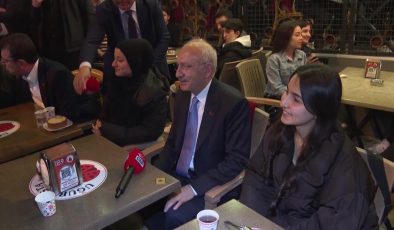 Kemal Kılıçdaroğlu ile Trabzonlu Gençler Arasında ‘Marteniçka Bilekliği’ Diyaloğu: “Dileği Biliyorsunuz Zaten. Hepimizin Bildiği Sır”