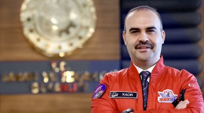 Bakan Kacır, dünyaca ünlü 70’i aşkın astronotun Türkiye’ye geleceğini bildirdi Açıklaması